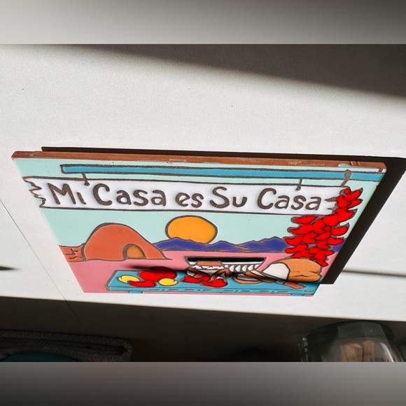 Mag Mor Studios Christine Fitzgerald Mi casa es su casa hot plates - Picture 11 of 12